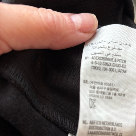 Hollister Ultra High Rise Black Faux Leather Straight Leg Pants Size 32 - Picture 6 of 7